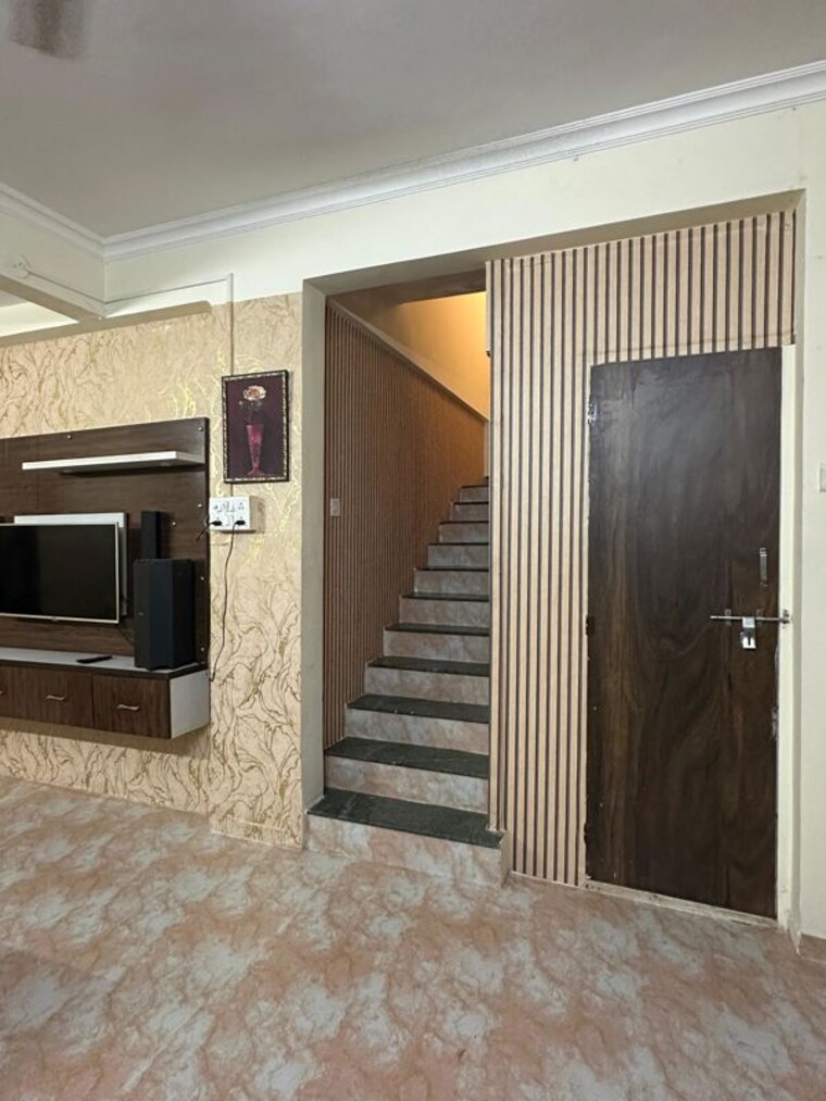  Parking, arin-apartment 3 Bedroom 1700 Sq.Ft. Villa In Veerabhadra Nagar Pune 8065697
