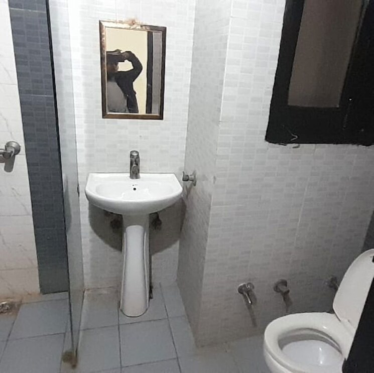 Bathroom, oxirich-avenue 3 Bedroom 1761 Sq.Ft. Apartment In Ahinsa Khand 2 Ghaziabad 9725516