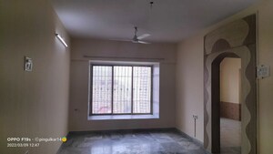 Room in 2 BHK Apartment at Llyod Estate, Wadala – for Rent