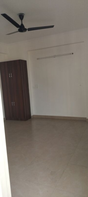 Room in 3 BHK Apartment at Gardenia Gateway, Sector 75 – for Rent