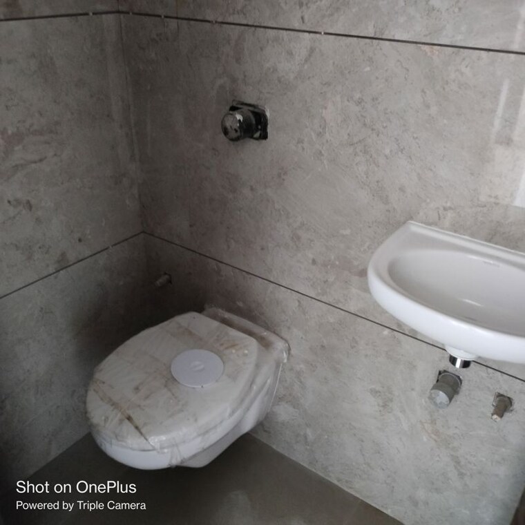 Bathroom, kabra-diamante 3 Bedroom 975 Sq.Ft. Apartment In Goregaon West Mumbai 9725541