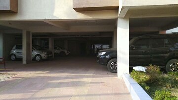 Parking in 3 BHK Builder Floor at Lowadih – for Sale