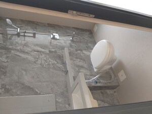 Master Bedroom in 3 BHK Apartment at Anmol Fortune, Goregaon East – for Rent