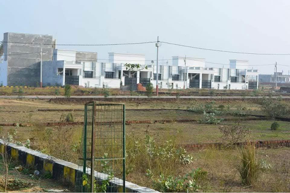 Plot For Sale in Laxmi Properties 