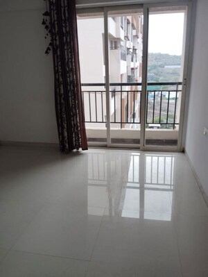 Room in 2 BHK Apartment at Sai Aura Ville, Bavdhan – for Rent