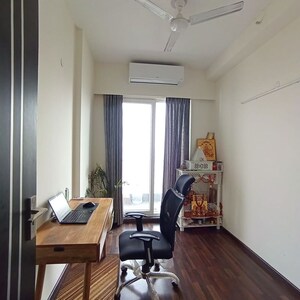 Living Room in 2.5 BHK Apartment at Microtek Greenburg, Sector 86 – for Rent