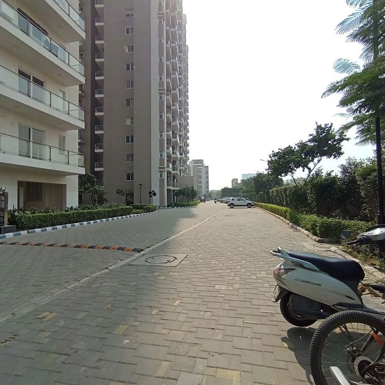  Parking, microtek-greenburg 2.5 Bedroom 1410 Sq.Ft. Apartment In Sector 86 Gurgaon 9725607