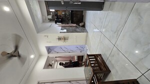 Furnished Amenities in 2 BHK Builder Floor at The Estate Floors, Sector 43 – for Rent