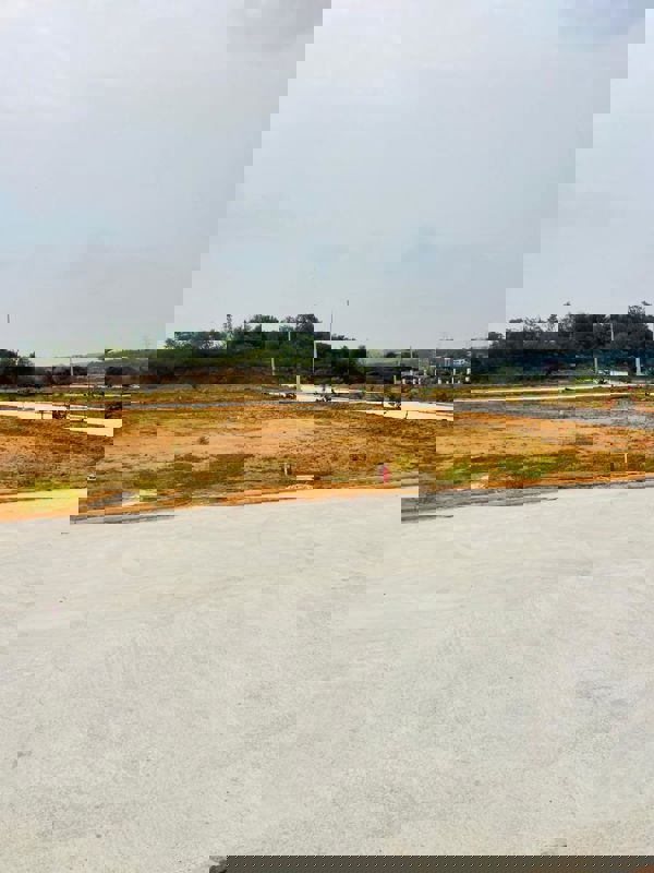 Plot For Sale in Chalapathi Paradise 