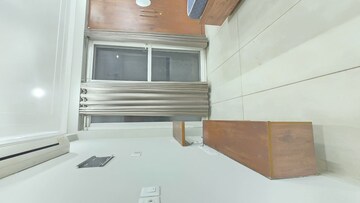 Kitchen in 1 BHK Builder Floor at The Estate Floors, Sector 43 – for Rent