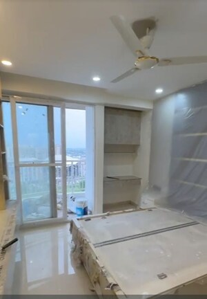 Room in 3 BHK Apartment at VVIP Mangal, Raj Nagar Extension – for Sale