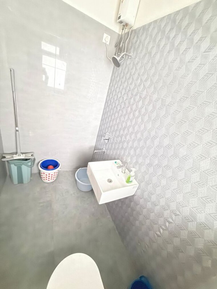 Bathroom, kalpataru-immensa 2 Bedroom 599 Sq.Ft. Apartment In Kolshet Road Thane 9725696