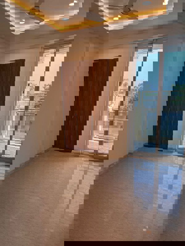 4 BHK + Servant Room 3780 Sq.Ft. Apartment in Signature Global Titanium SPR