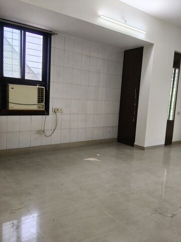 Room in 3 BHK Apartment at Garodia Nagar, Ghatkopar East – for Rent