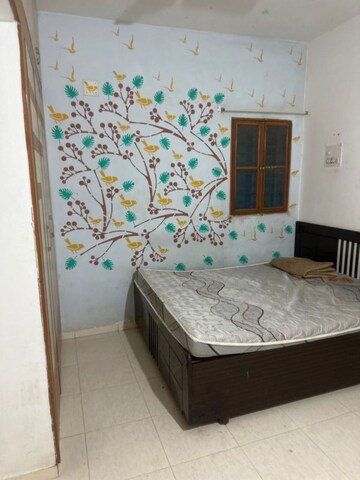 Bedroom in 2 BHK Apartment at Vejalpur – for Rent
