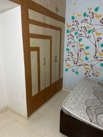 Room in 2 BHK Apartment at Vejalpur – for Rent