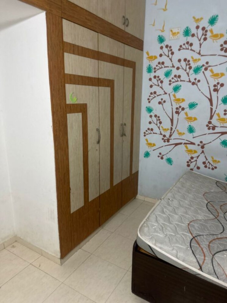 Room, vejalpur 2 Bedroom 1000 Sq.Ft. Apartment In Vejalpur Ahmedabad 9725747