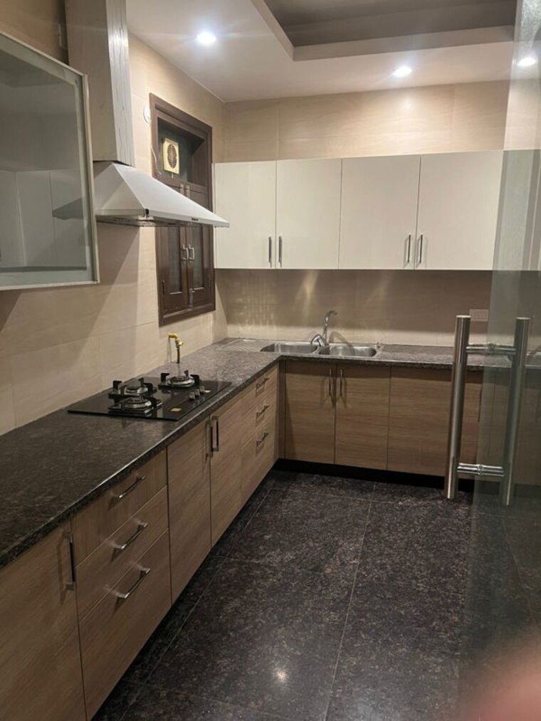 Kitchen, safdarjung enclave 3.5 Bedroom 2258 Sq.Ft. Builder Floor In Safdarjung Enclave Delhi 9725755
