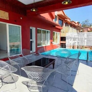 Bedroom in 6 BHK Villa at Royal Palms, Aarey Colony – for Rent