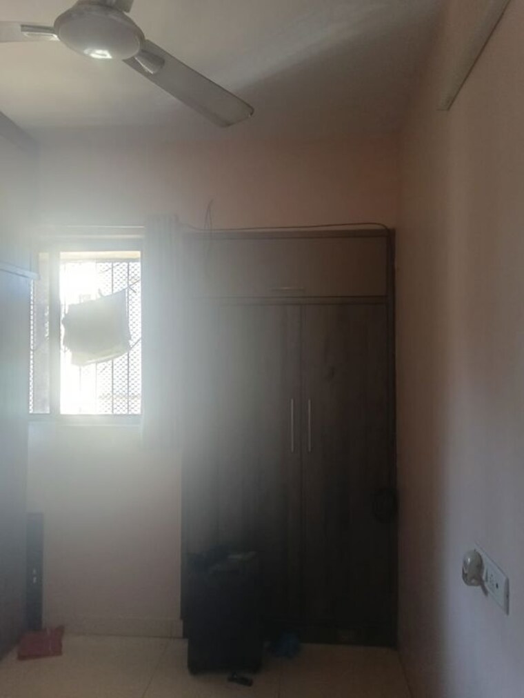 Room, krishna-greenland-park-vastu-federation 1 Bedroom 515 Sq.Ft. Apartment In Ghodbunder Road Thane 9725766