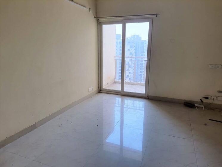 Room, tech zone 4 greater noida 3 Bedroom 1430 Sq.Ft. Apartment In Tech Zone 4 Greater Noida Greater Noida 9725764