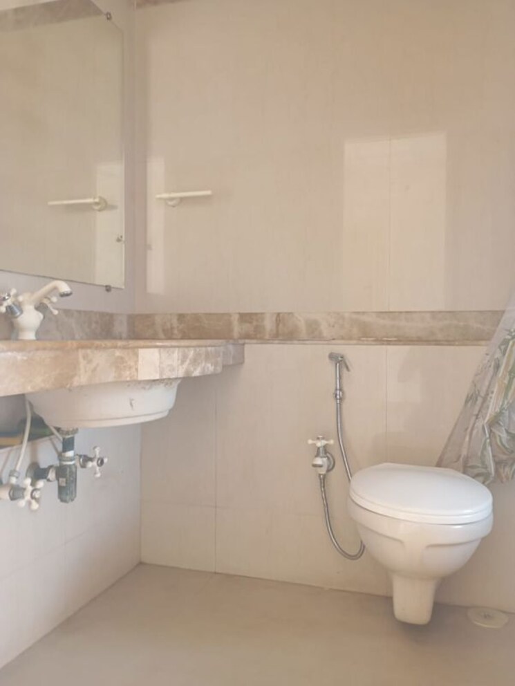 Bathroom, raheja-acropolis 2 Bedroom 750 Sq.Ft. Apartment In Deonar Mumbai 9725772