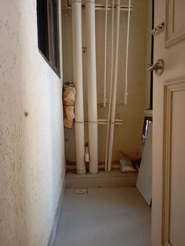 Bathroom, raheja-acropolis 2 Bedroom 750 Sq.Ft. Apartment In Deonar Mumbai 9725772