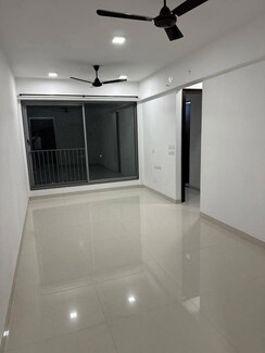 2 BHK Apartment For Rent in Sunteck City Avenue 4