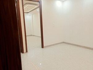 Room in 2 BHK Builder Floor at Mahavir Enclave 1 – for Rent