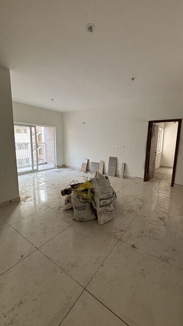 Room in 3 BHK Apartment at Prestige Green Gables, Panathur – for Sale