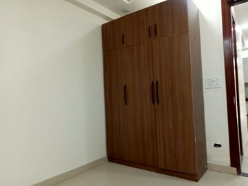 Furnished Amenities in 3 BHK Builder Floor at Mahavir Enclave 1 – for Rent