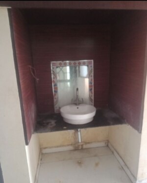 Bathroom in 2 BHK Villa at Jankipuram – for Rent