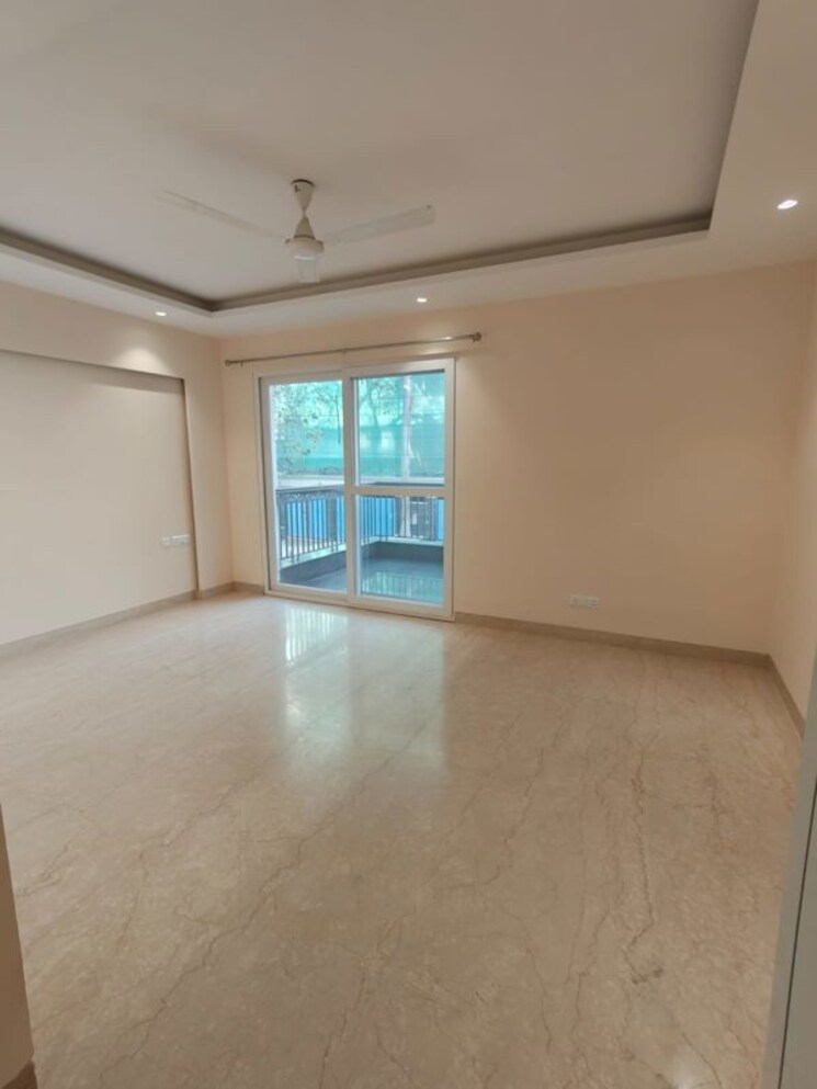 Room, defence colony 4 Bedroom 2925 Sq.Ft. Builder Floor In Defence Colony Delhi 9725896