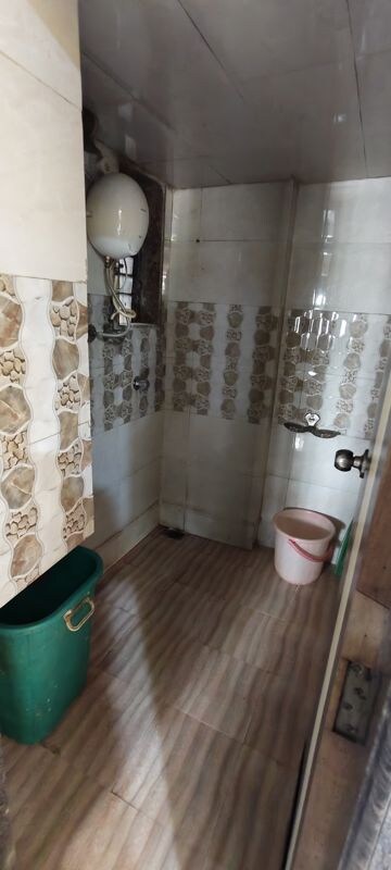 Bathroom in 1 BHK Apartment at KD Plaza CHS, Bhayandar East – for Sale