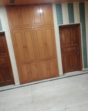 Furnished Amenities in 2 BHK Villa at Aliganj – for Rent