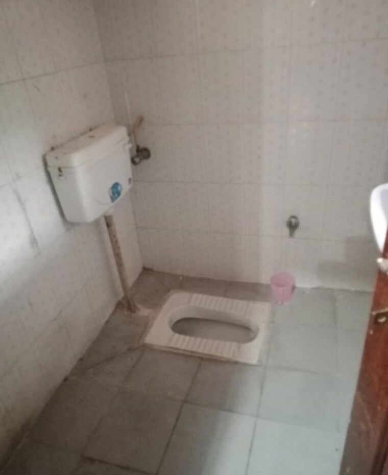 Bathroom, aliganj 2 Bedroom 960 Sq.Ft. Villa In Aliganj Lucknow 9725909