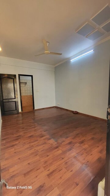 Room in 2 BHK Apartment at AJS Heights, Indrapuram – for Rent