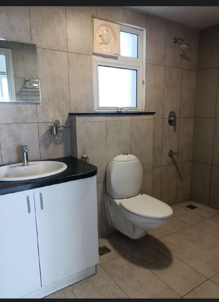 Bathroom, prestige-lakeside-habitat 3 Bedroom 1655 Sq.Ft. Apartment In Varthur Bangalore 9725947