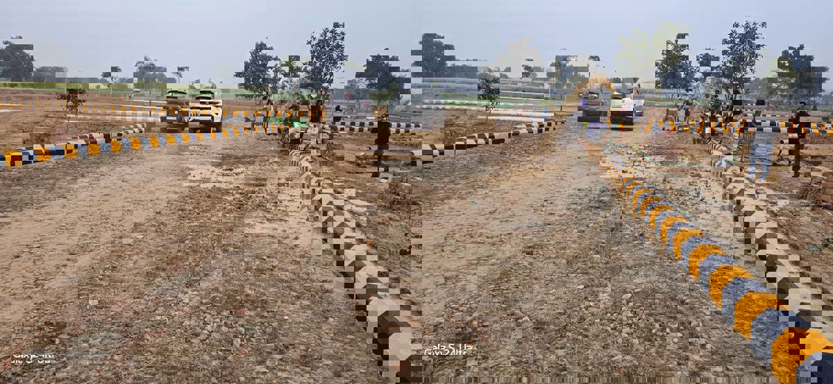 Plot For Sale in Garden Ganj 