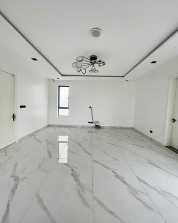 3.5 BHK Apartment For Rent in Pitampura