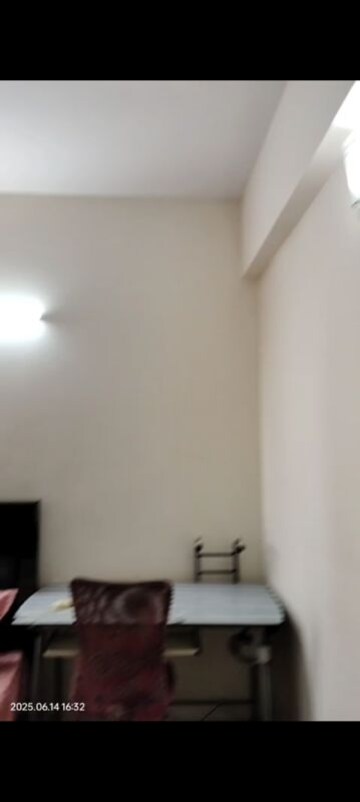 Furnished Amenities in 3 BHK Apartment at Aditya Celebrity Homes, Sector 76 – for Rent