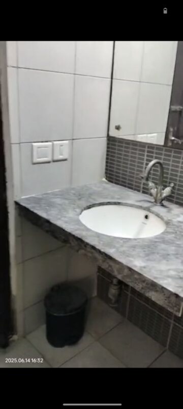 3 BHK Apartment For Rent in Aditya Celebrity Homes, Sector 76