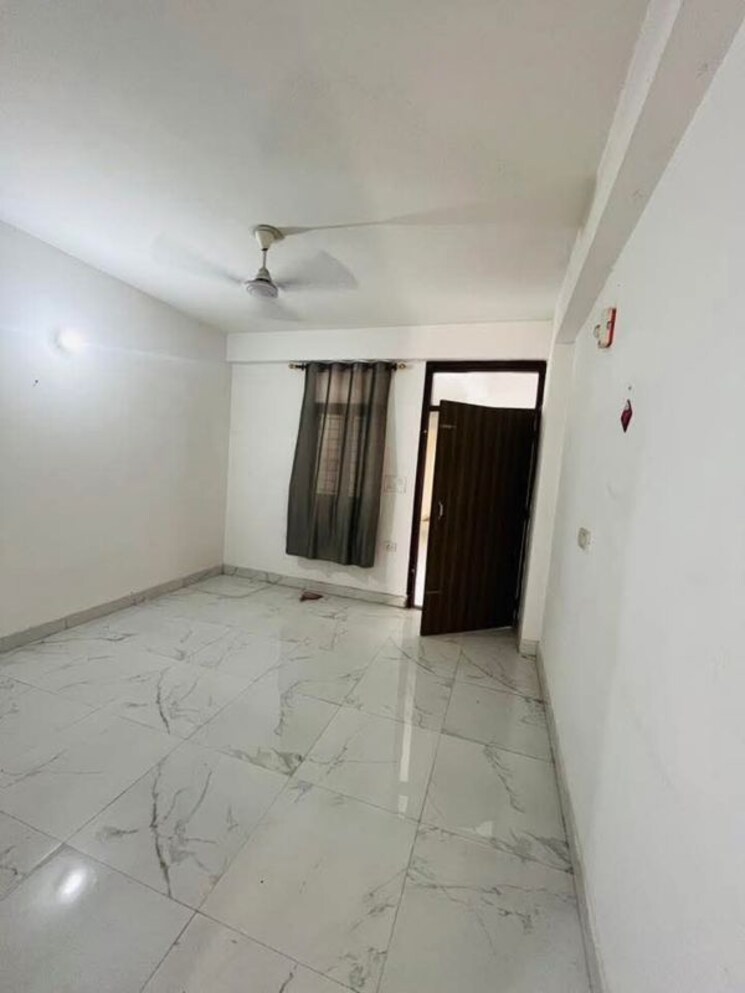 Room, saket 1 Bedroom 500 Sq.Ft. Builder Floor In Saket Delhi 9726019