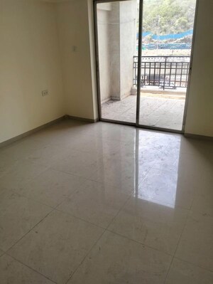 Room in 3 BHK Apartment at Surana Zinnea, Bavdhan – for Rent