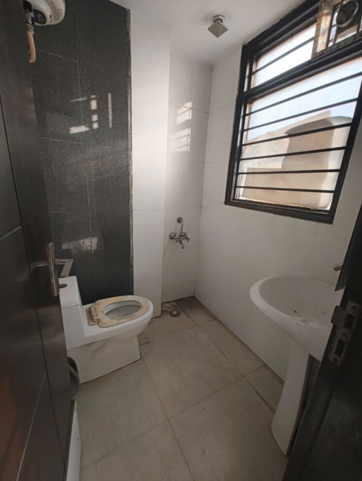 Bathroom, saket 2 Bedroom 850 Sq.Ft. Builder Floor In Saket Delhi 9726022