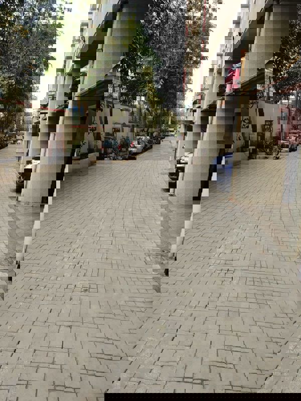 2 BHK + Servant Room 1000 Sq.Ft. Apartment in Welwoath Tinseltown