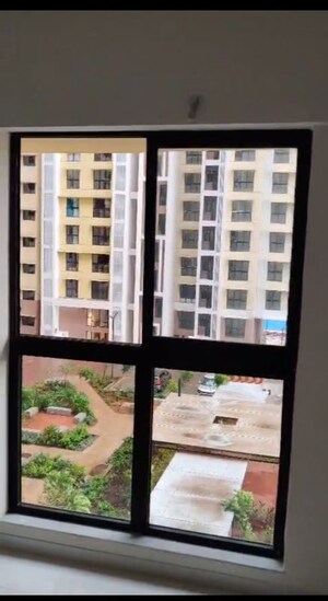Room in 1 BHK Apartment at Runwal Gardens, Dombivli East – for Rent