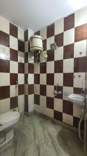 Kitchen in 3 BHK Builder Floor at Palm Residency Chhatarpur, Chattarpur – for Rent