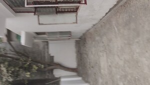 Staircase in 6+ BHK Villa at RWA Apartments Sector 52, Sector 52 – for Rent