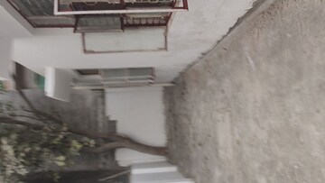 Staircase in 6+ BHK Villa at RWA Apartments Sector 52, Sector 52 – for Rent